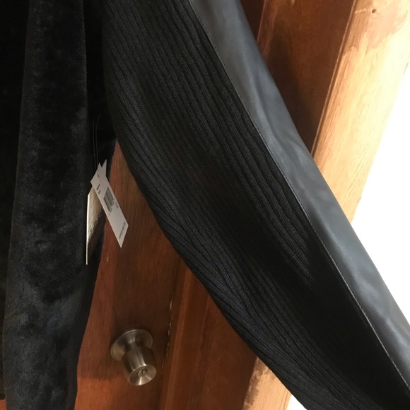 Kensie Faux Fur Sweater Vest - Picture 2 of 5